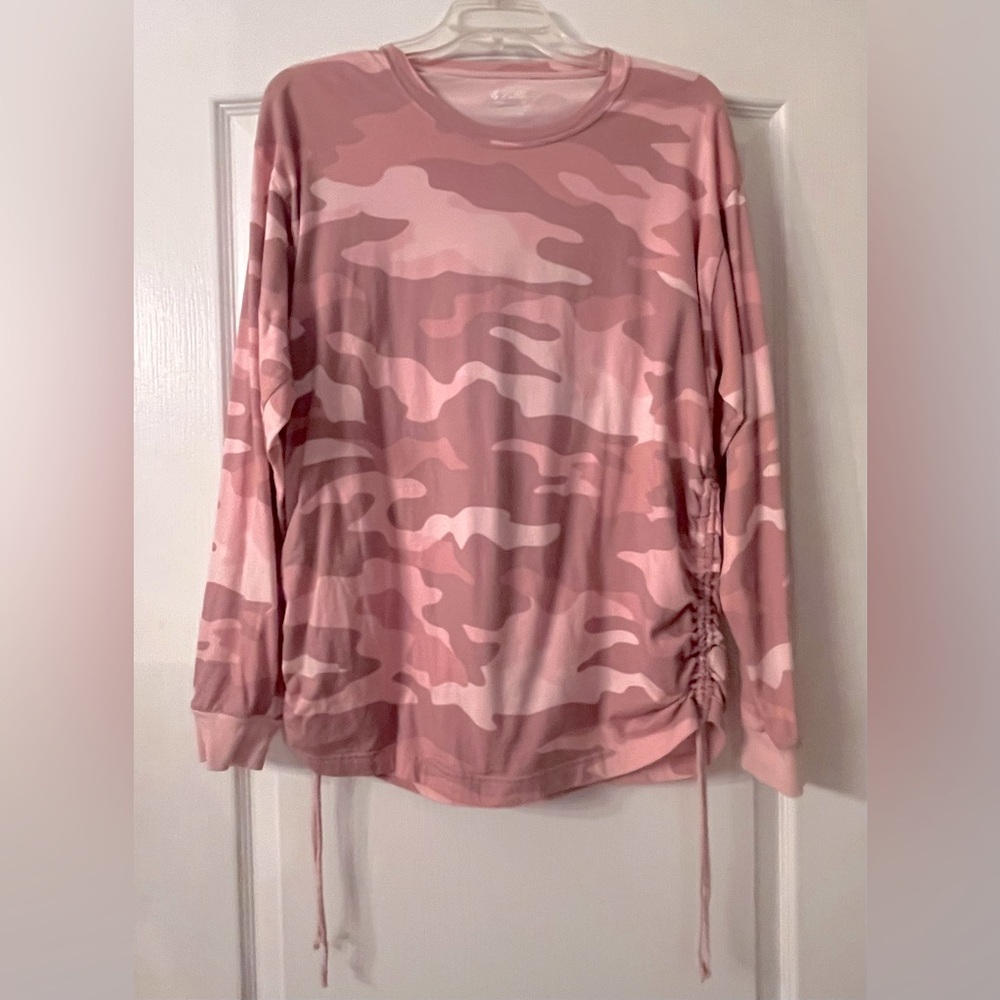 Pre-owned Victoria’s Secret Pink Campus T-Shirt